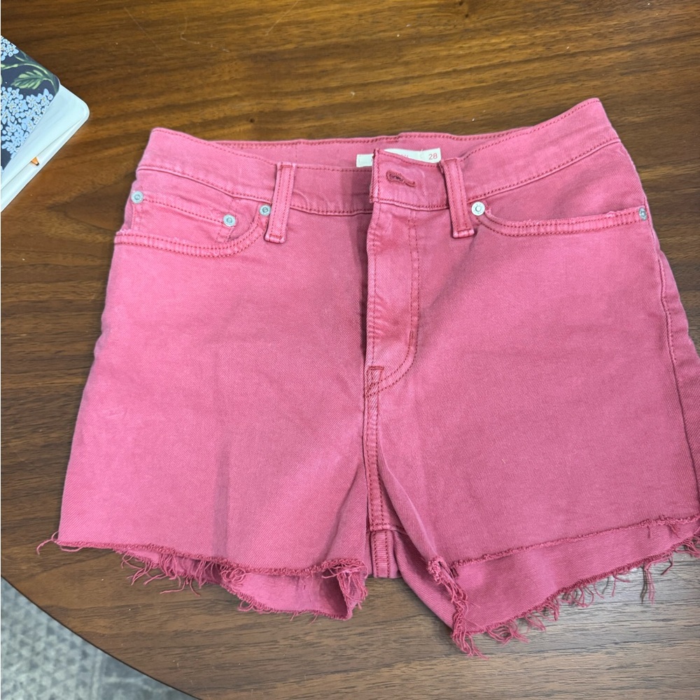 Levi’s High Rise Pink Denim Shorts - 28